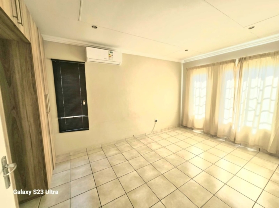 3 Bedroom Property for Sale in Waterval East North West